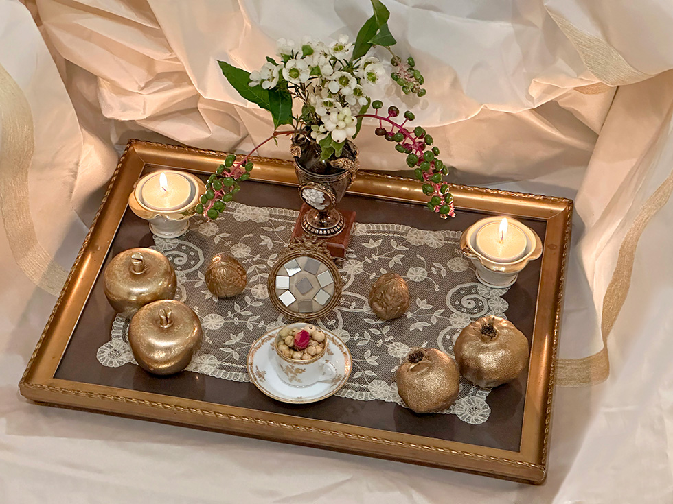 mini sofreh on tray w foliage